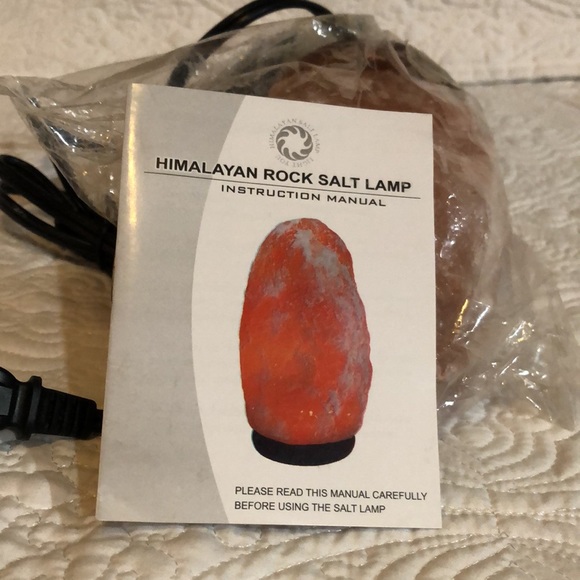 Himalayan Rock Salt Lamp - Picture 13 of 13